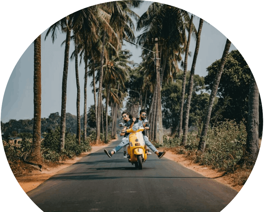 couple-enjoying-themselves-on-holiday couple-enjoying-themselves-on-holiday